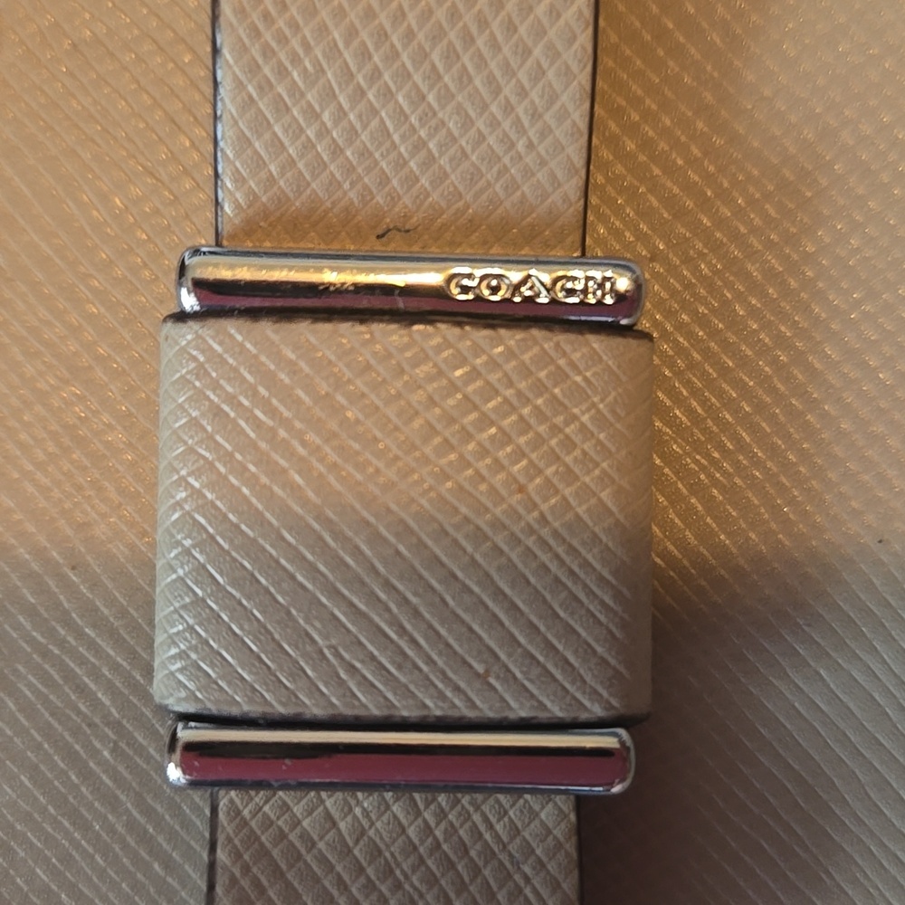 Coach Tan Wristlet Clutch with Bow Accent - Picture 4 of 5